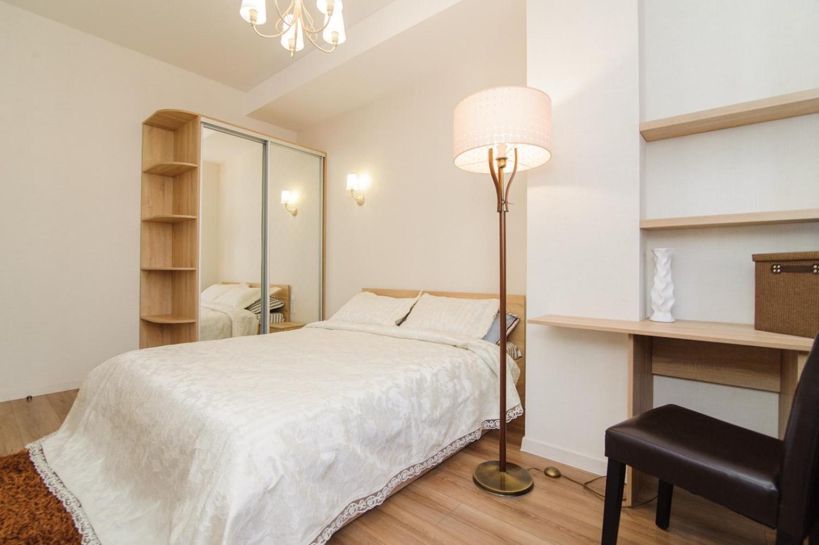 Extra Grand Lev Tolstoi Two Bedrooms คีชีเนา ภายนอก รูปภาพ