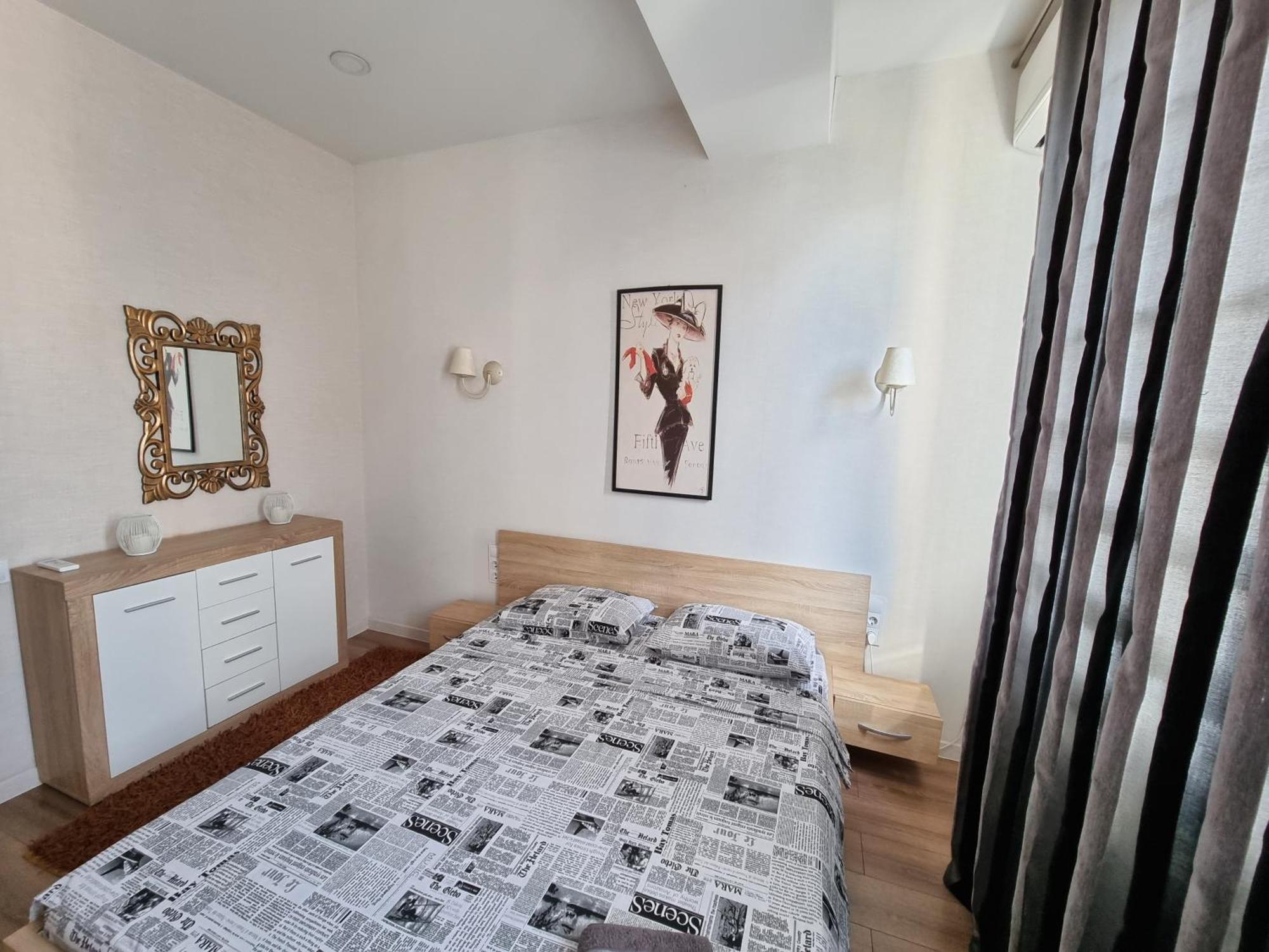 Extra Grand Lev Tolstoi Two Bedrooms คีชีเนา ภายนอก รูปภาพ